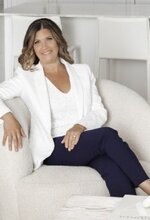 Photo of Elizabeth Alessio